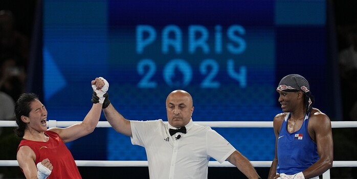 发飙是双线大赢家！王刚情商引热议 塞帅坐实讨薪！前大连双星都成冠军了