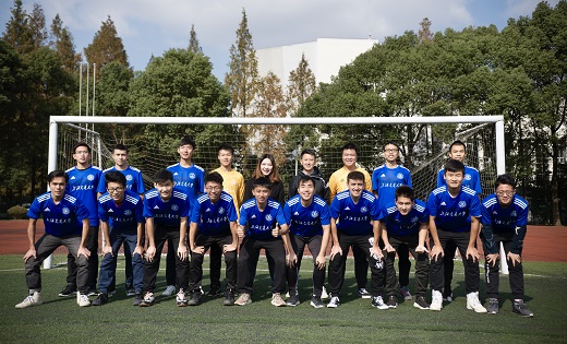 西班牙战胜德国卫冕女足欧国联，大都会球场吸引超5万人观赛